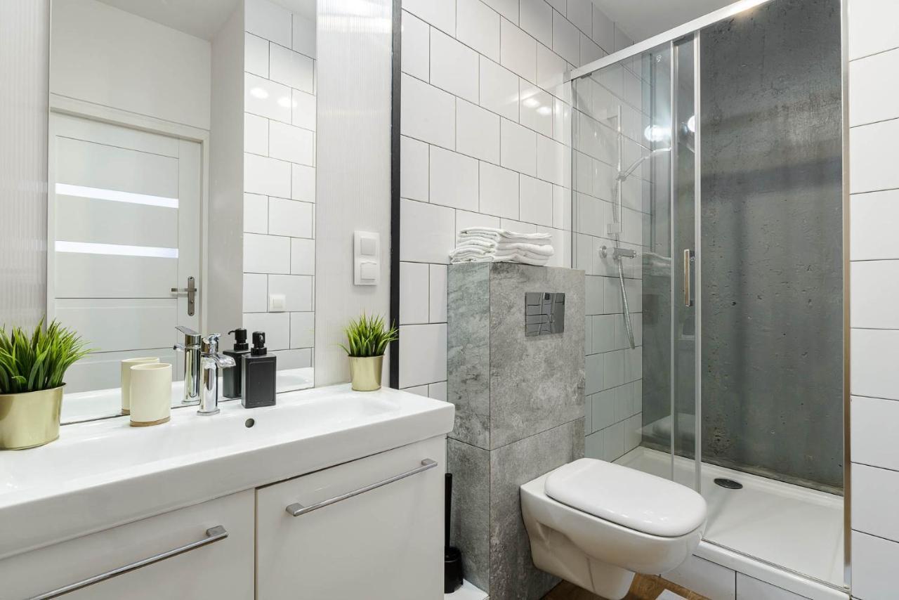 Stylish Apartment In The City Center Of Varsóvia Exterior foto