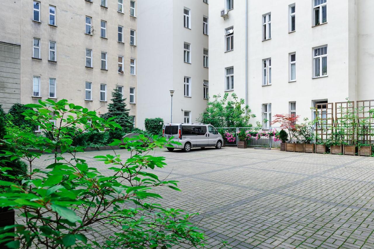 Stylish Apartment In The City Center Of Varsóvia Exterior foto